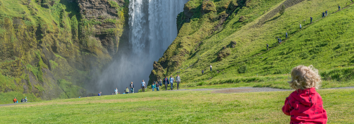 טיסה עם ילדים